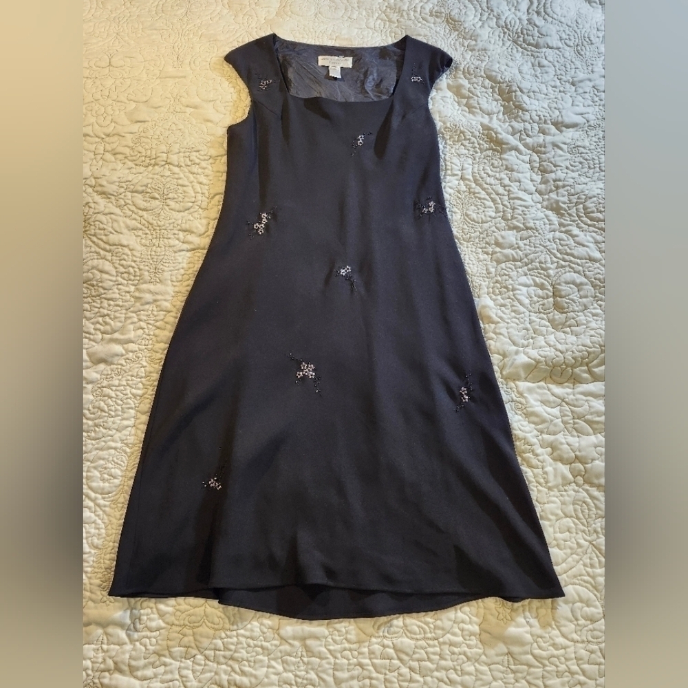 Jones New York Embellished embroidered and beaded dress black sz 16